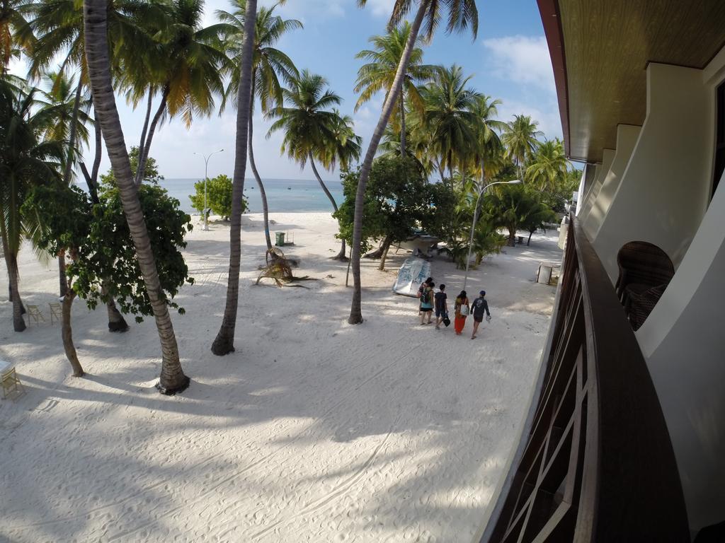 Sun Tan Beach Hotel Maafushi Luaran gambar