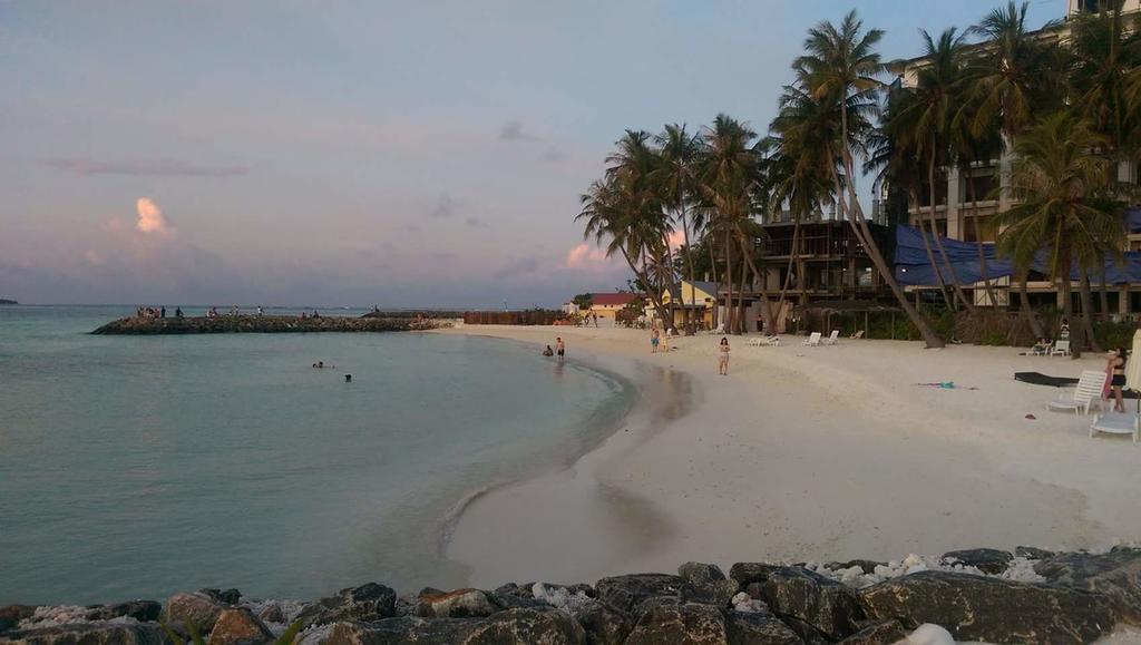 Sun Tan Beach Hotel Maafushi Luaran gambar